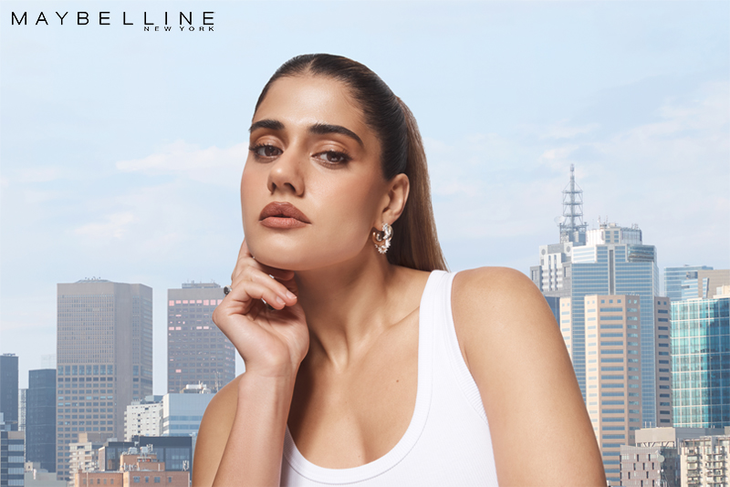Maybelline New York Lifter Plump & Glow Foundation photography by Tracey Lee Hayes - Ayesha Madon